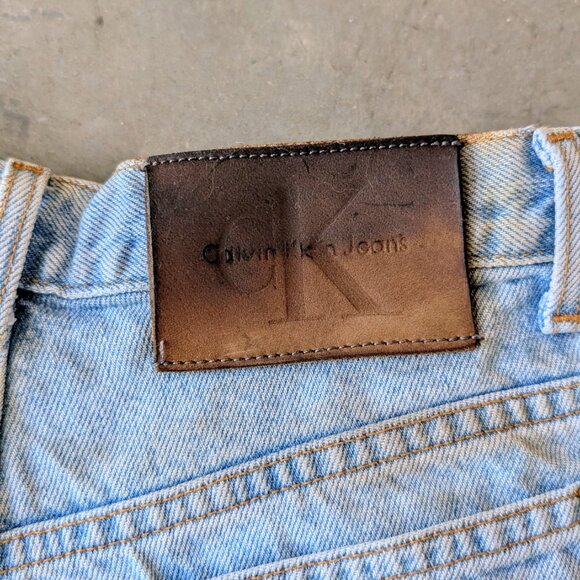 Vintage CK Calvin Klein Light Blue Denim High Rise Cut Off Jean Shorts size 6 - Picture 6 of 8